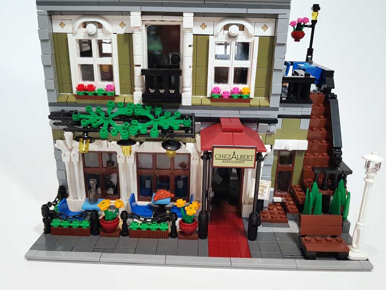 Restaurant außen des LEGO® 10243 Pariser Restaurant